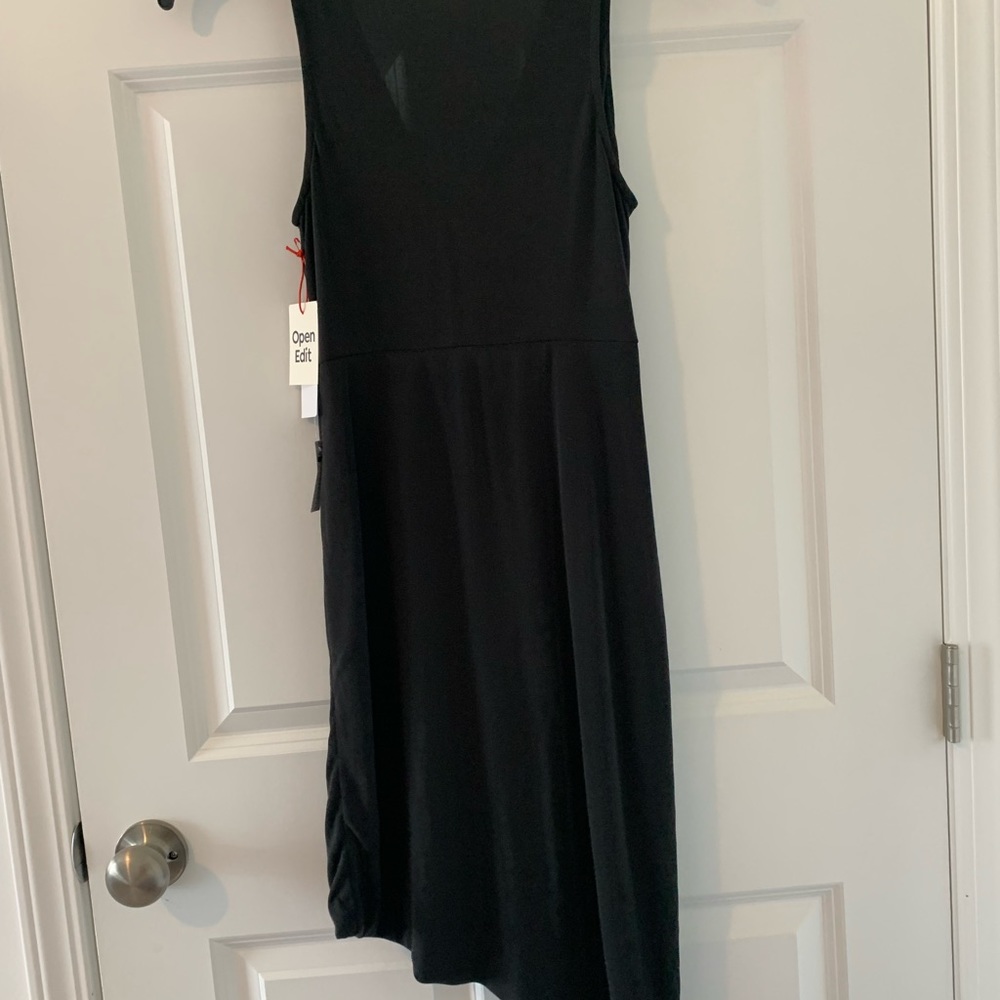 Dress - Picture 5 of 5